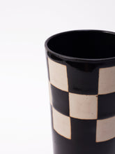 Load image into Gallery viewer, Checkered Vase Onyx
